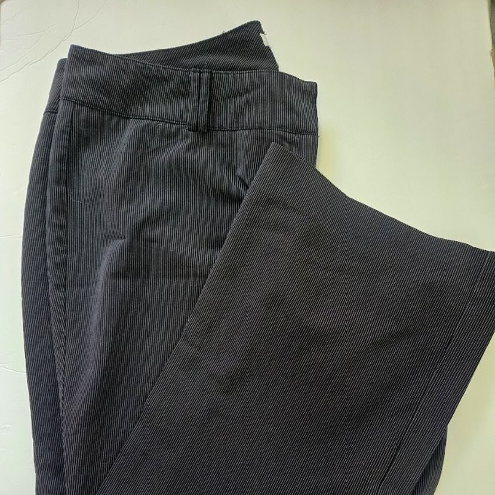 New York & Company pinstripe pants 16P